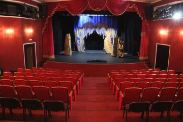 фото Зал Молодежного Драматического Театра  #292